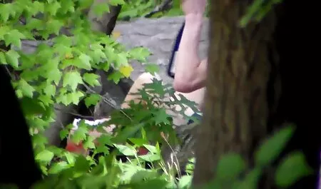 Rainer szeme forgott, amikor eljutottam porno teljes film erre a varázslatos helyre, mélyen a seggébe.