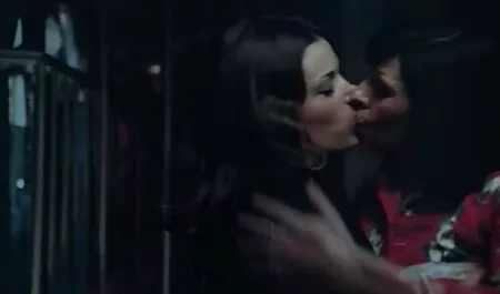Szexi Klara arany fúrt egy teljes pornó film hatalmas kakas