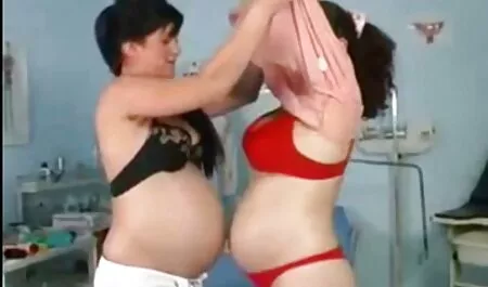 A lányok teljes film xxx bulija irányíthatatlan.