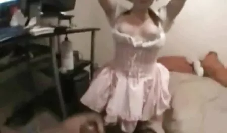 Egy gyönyörű seggét vesz egy szexvideó teljes film hatalmas kakas