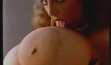 Két sexfilmek magyarul lány nyalja egymást buzi élő