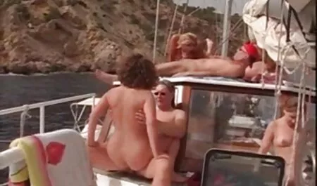 Egy nagyon nagy fasz az teljes film pornó én Gloryhole.